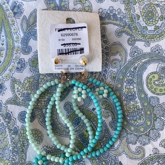 Free People turquise color earrings - Picture 5 of 6